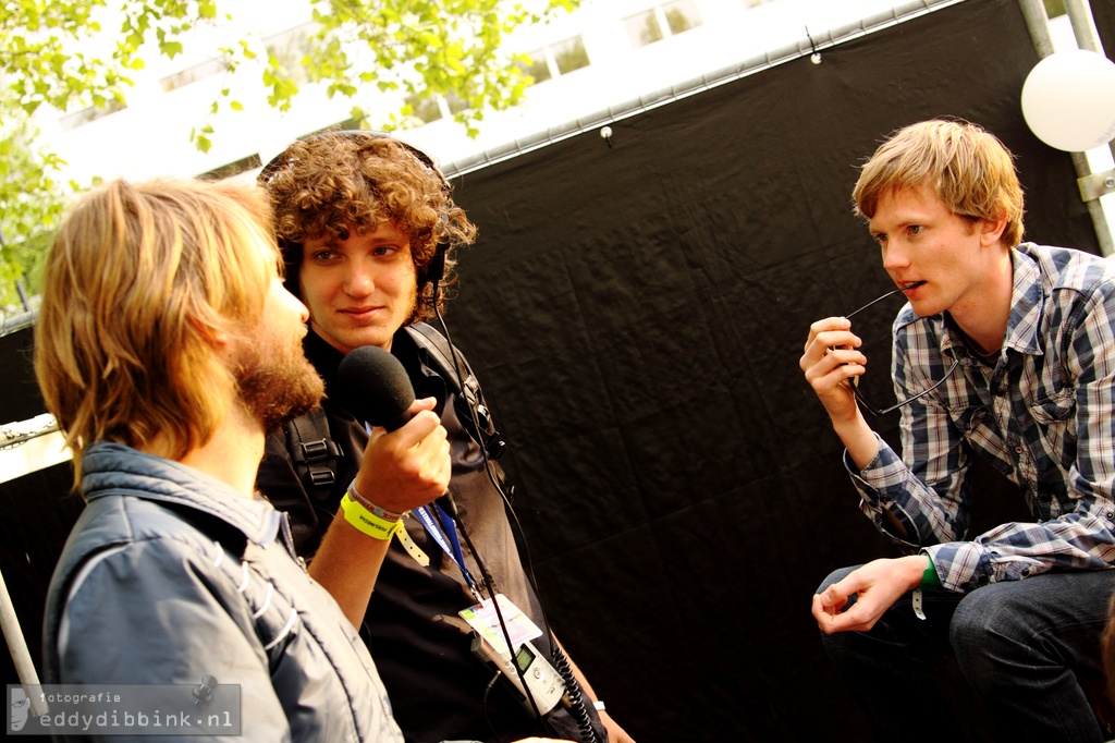 2011-05-05 Interviews voor Deventer Radio - Are You A Lion, met Daan van Dussen - Bevrijdingsfestival, Zwolle 002